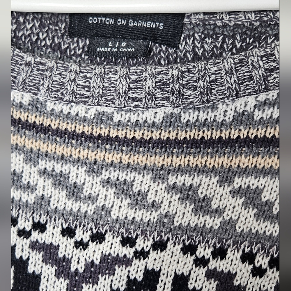 Cotton On Black and Gray Crewneck Sweater with Geometric Patterns